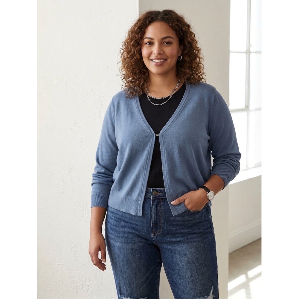 Torrid Blue Cropped Cardigan Sweater V-Neck Hook Eye Closure Plus Size 3 3X